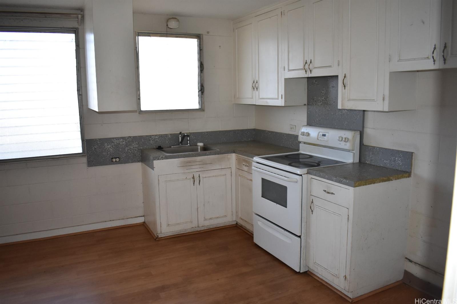 1516 Emerson Street  Unit 104