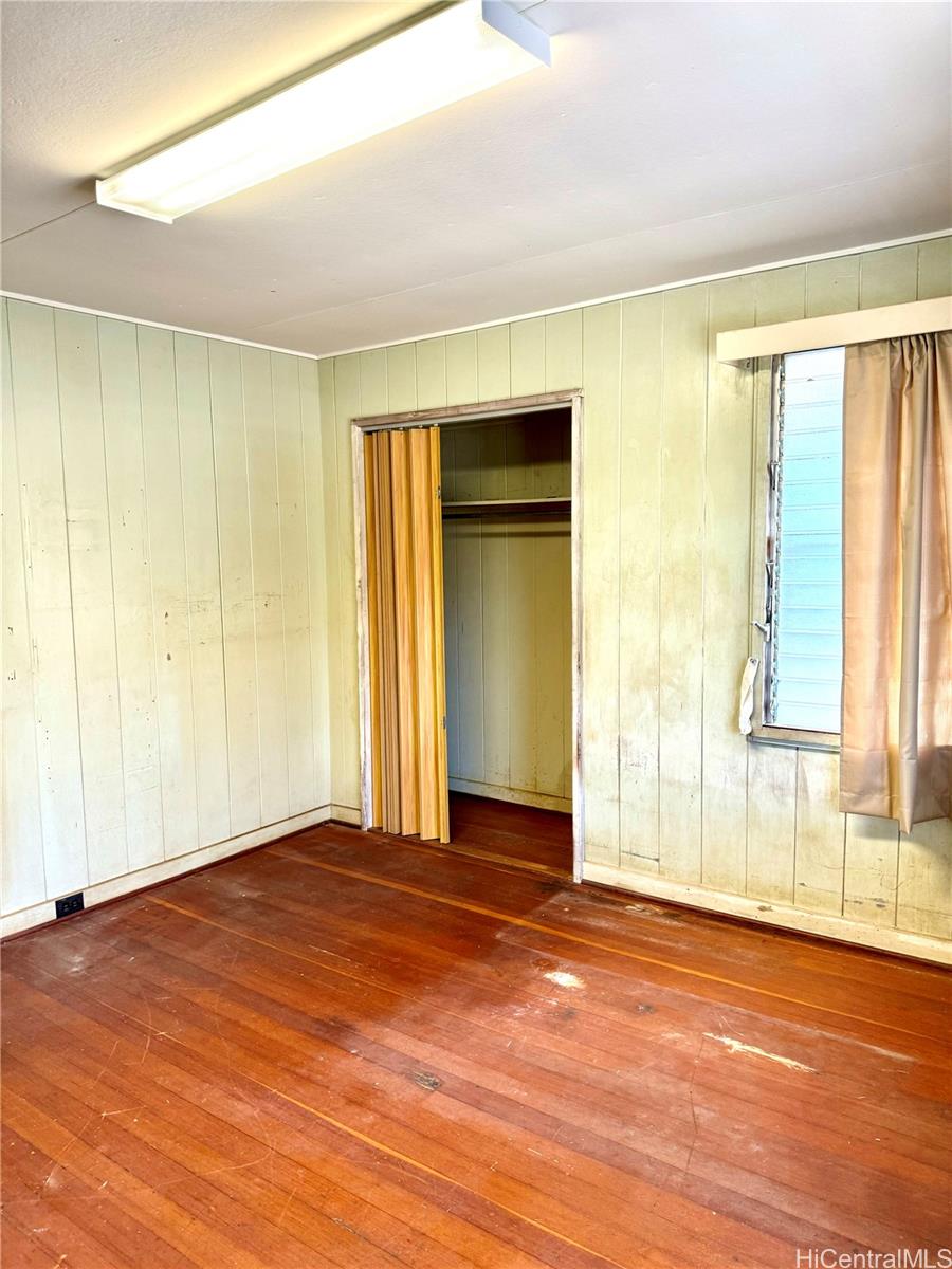 Photo 6 of 24