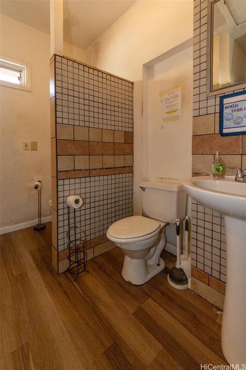 Photo 20 of 25
