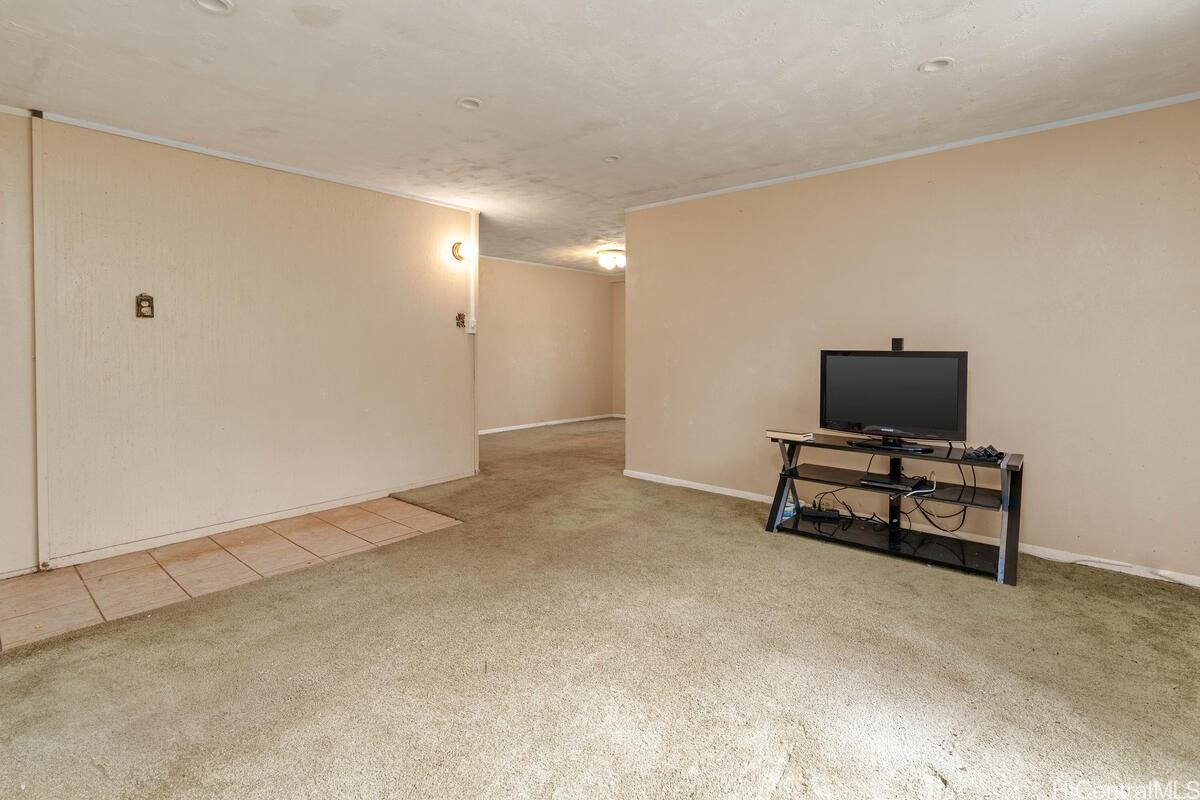 Photo 3 of 25
