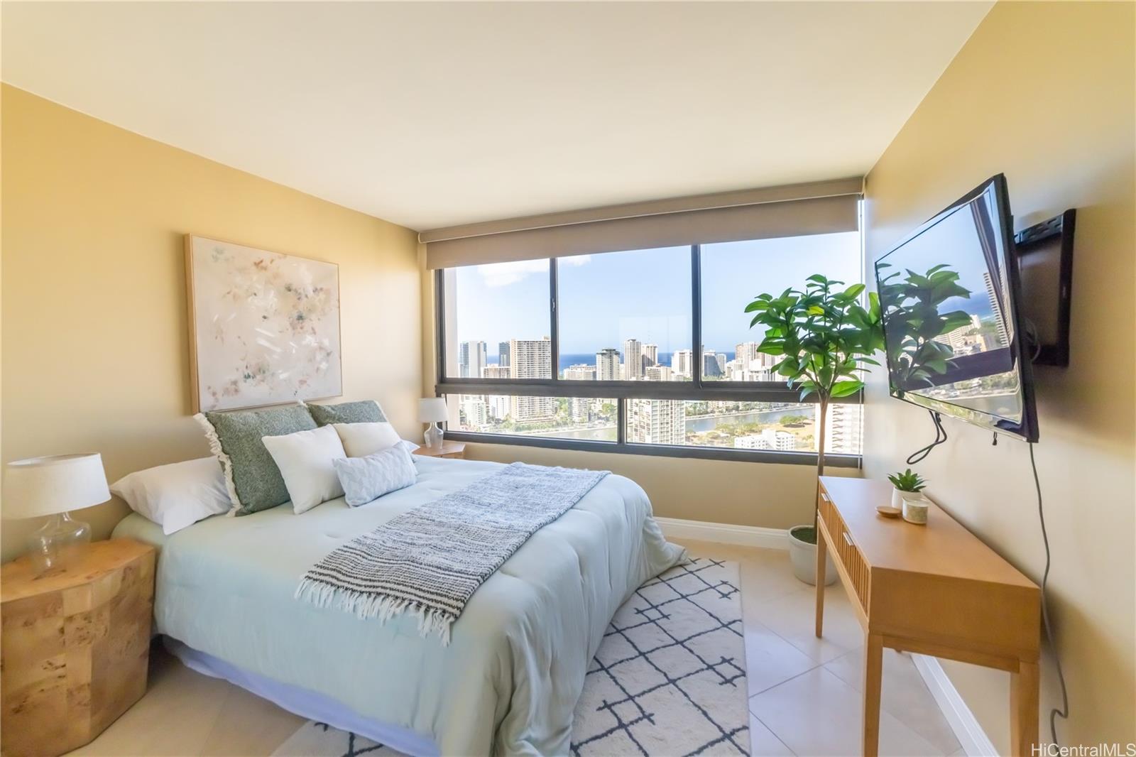 583 Kamoku Street  Unit 3705