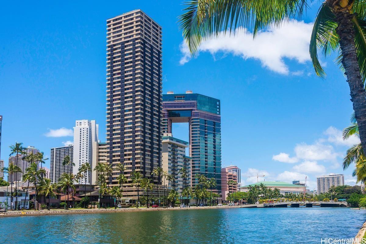 Photo 16 of 16