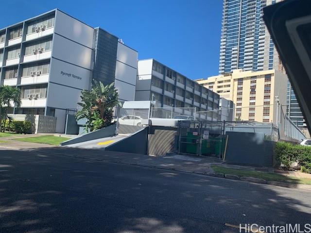 Photo 3 of 12