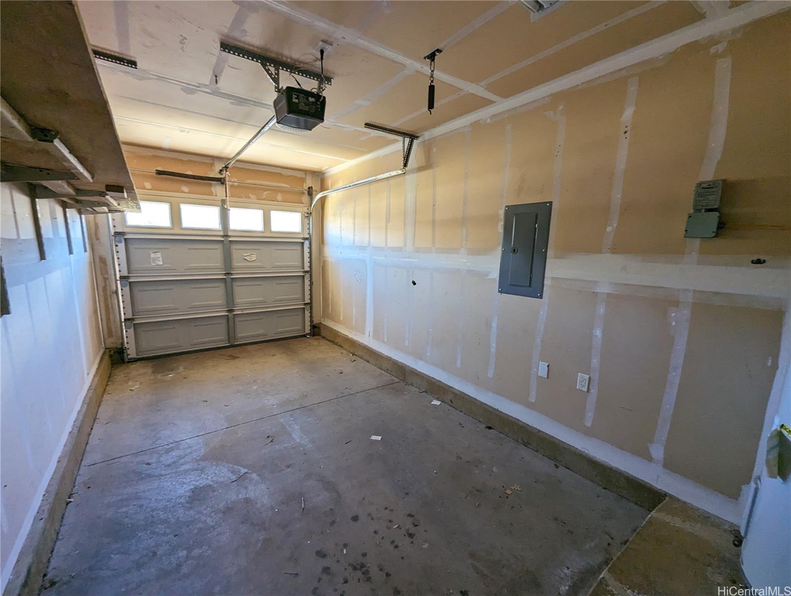 87-2113 Pakeke Street  Unit 34