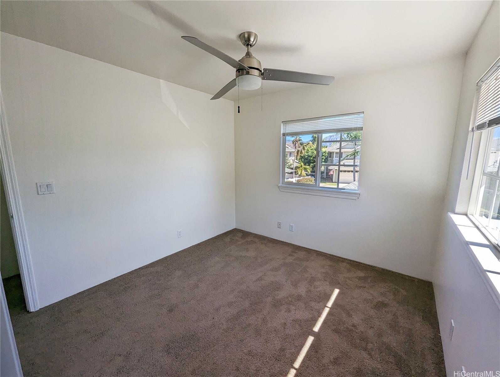 87-2113 Pakeke Street  Unit 34