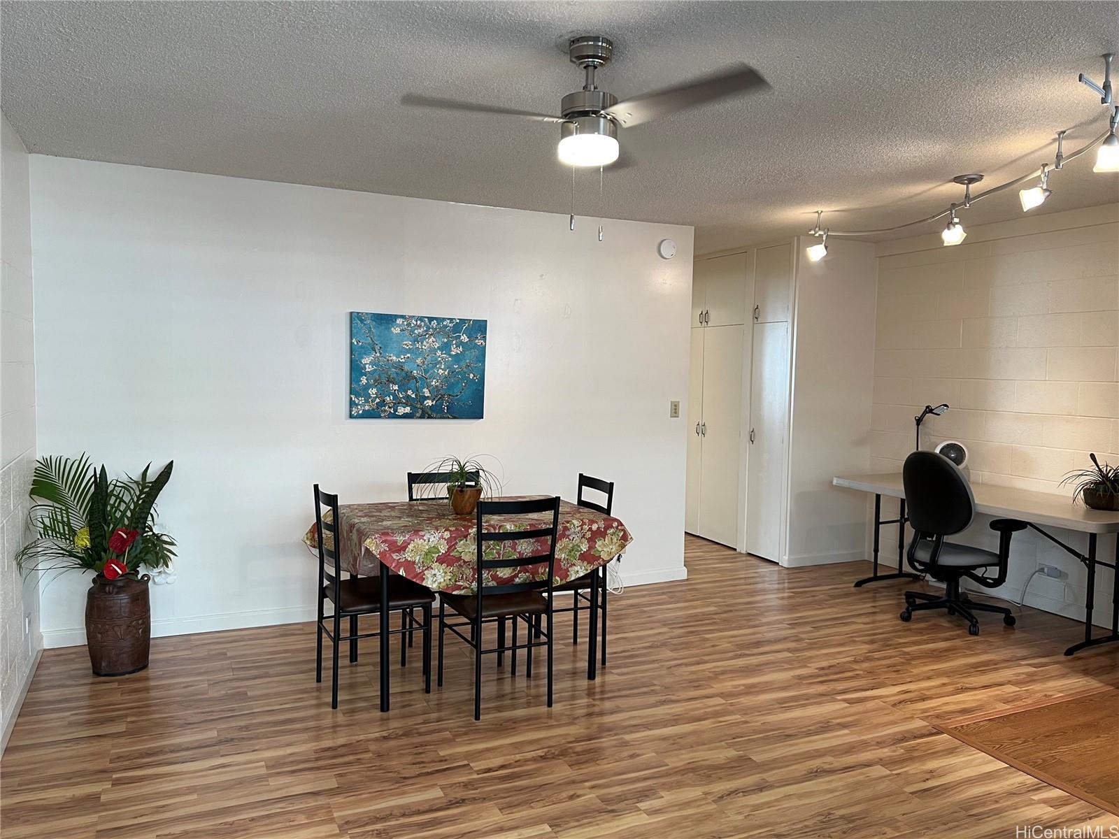 1531 Makiki Street 302