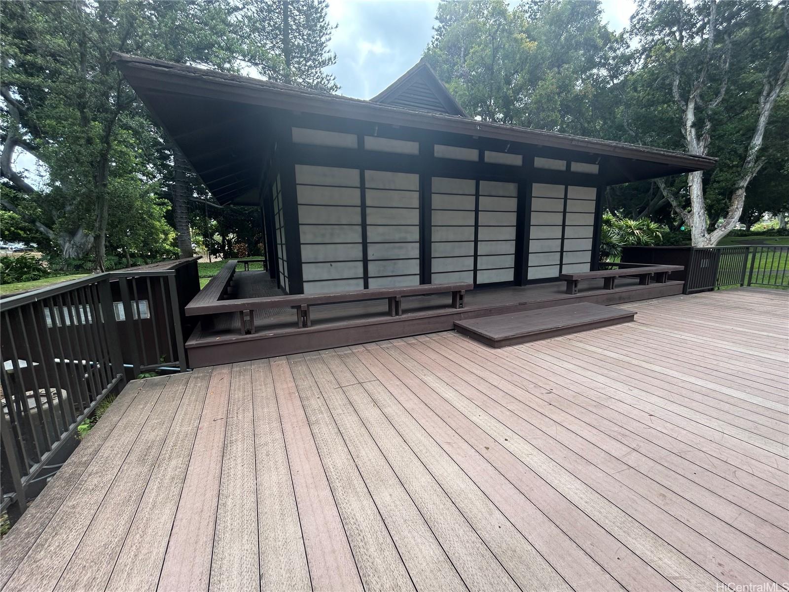 Photo 20 of 25