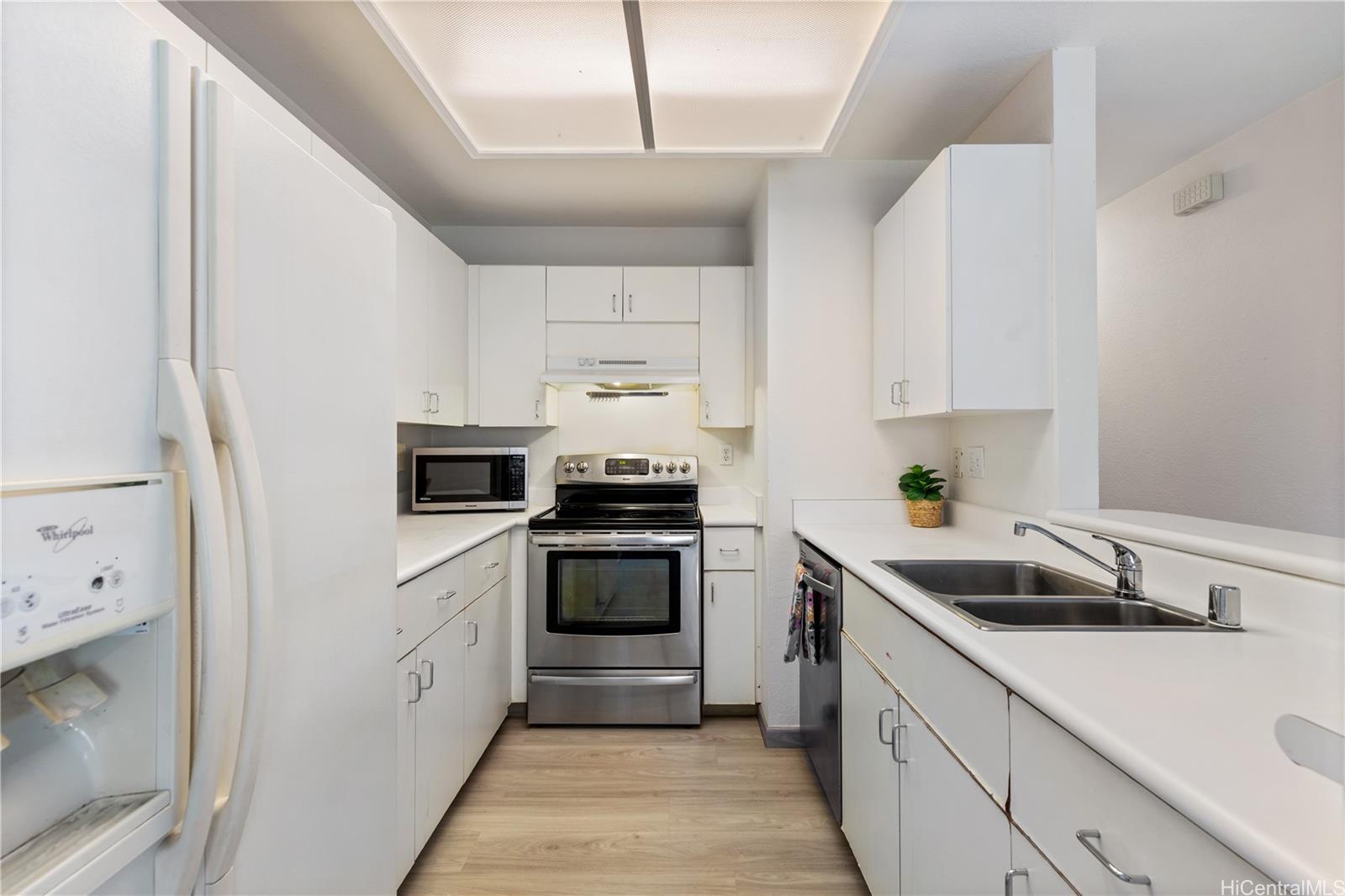 594 Mananai Place  Unit 21A