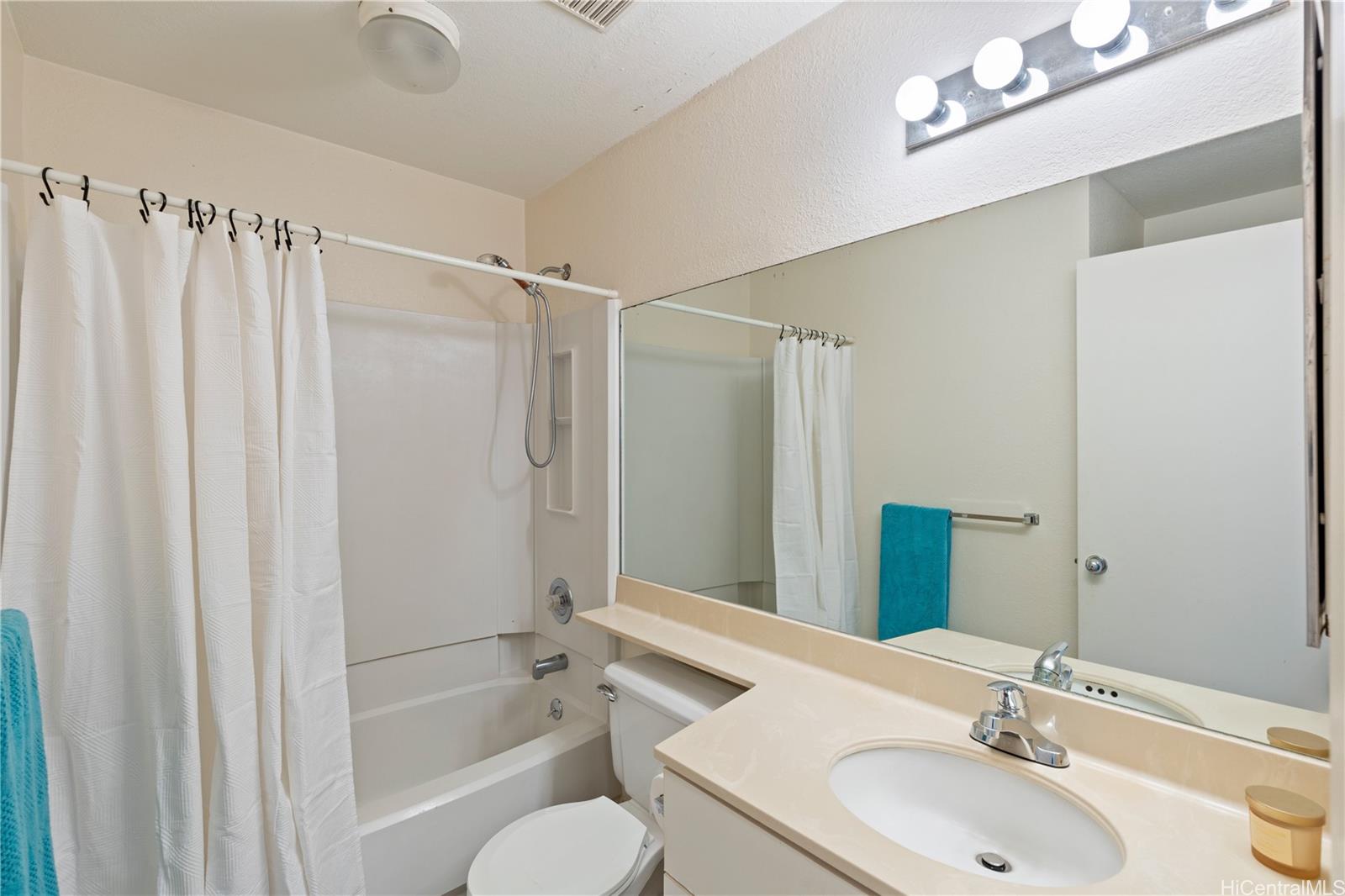 594 Mananai Place  Unit 21A
