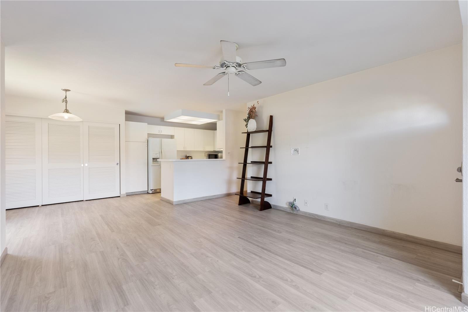 594 Mananai Place  Unit 21A