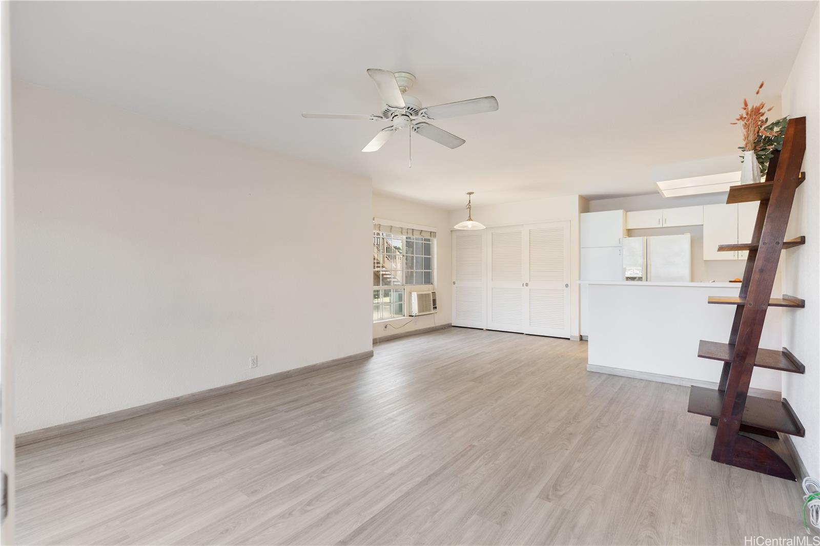 594 Mananai Place  Unit 21A