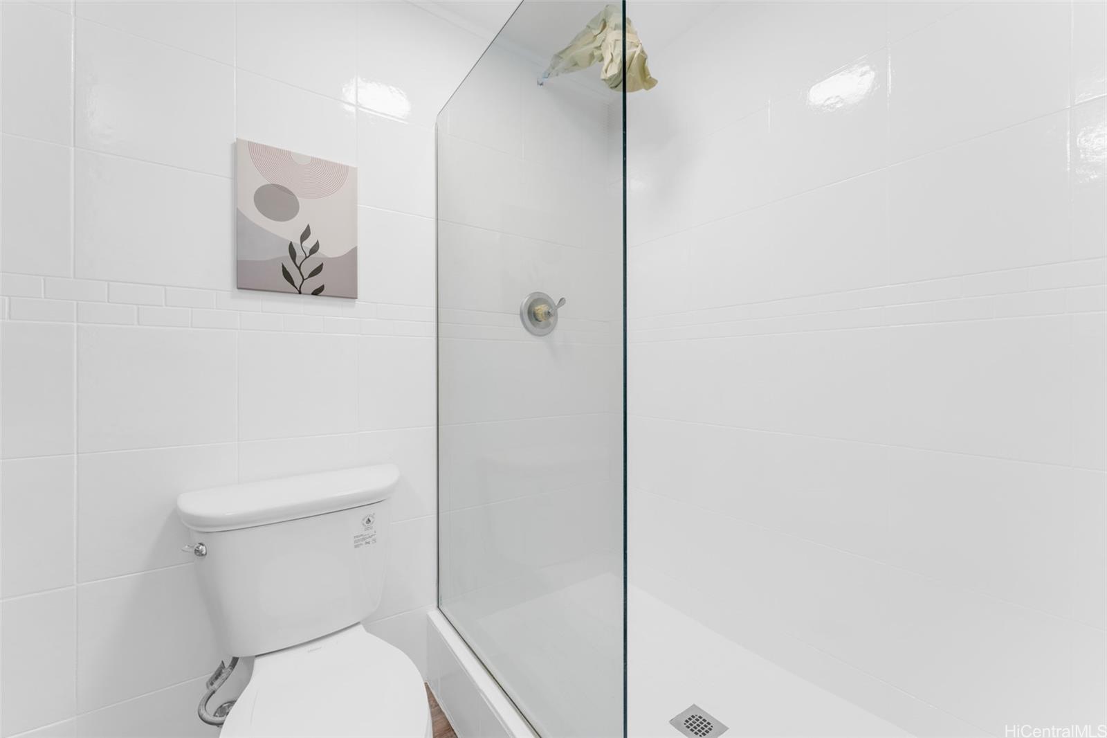 Photo 14 of 16