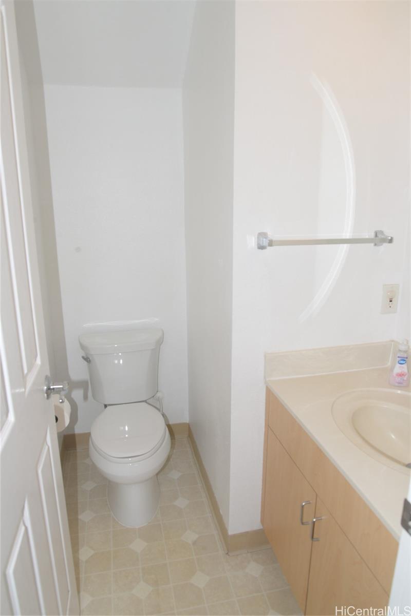 Photo 6 of 25