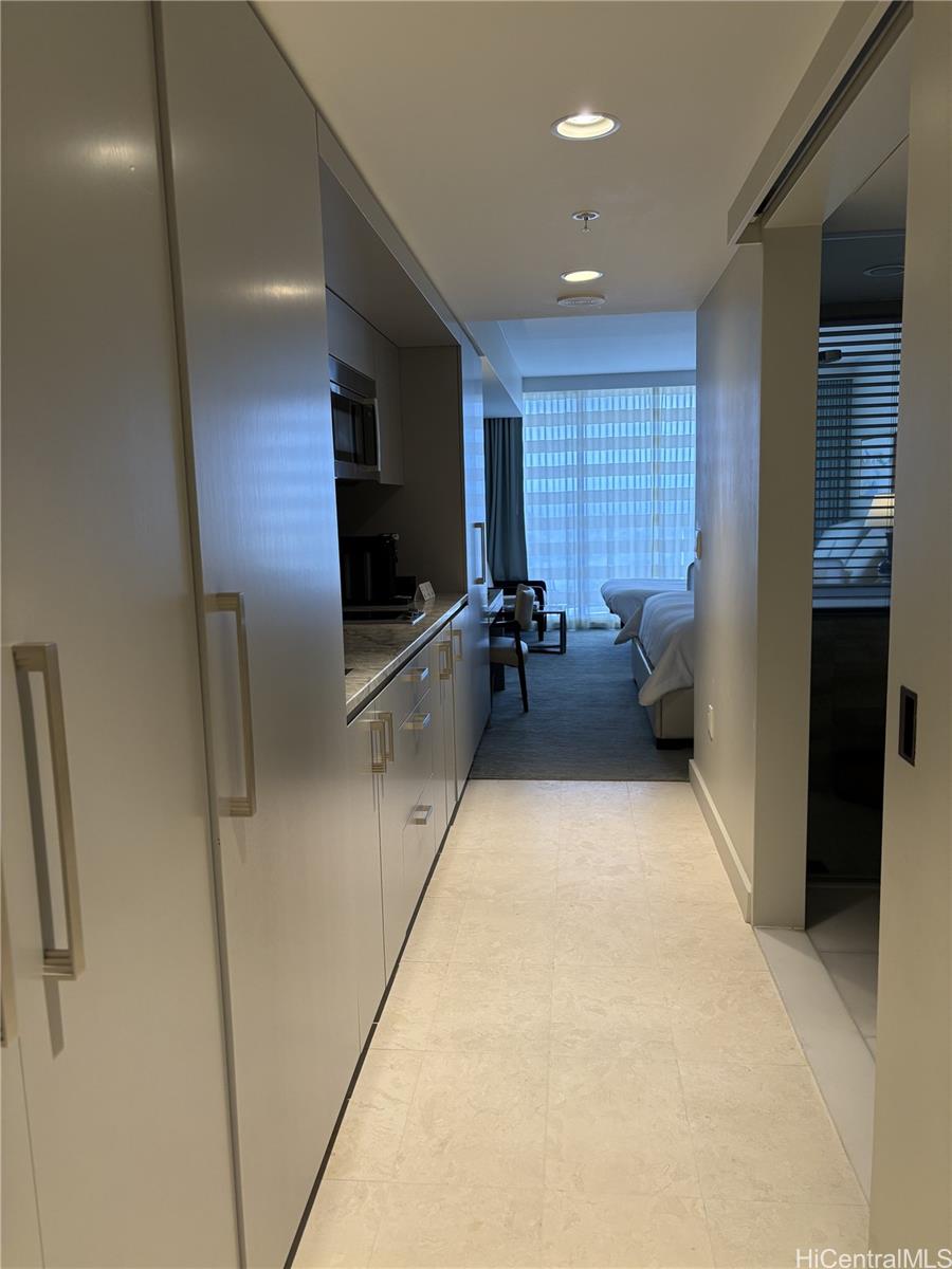 Photo 3 of 18