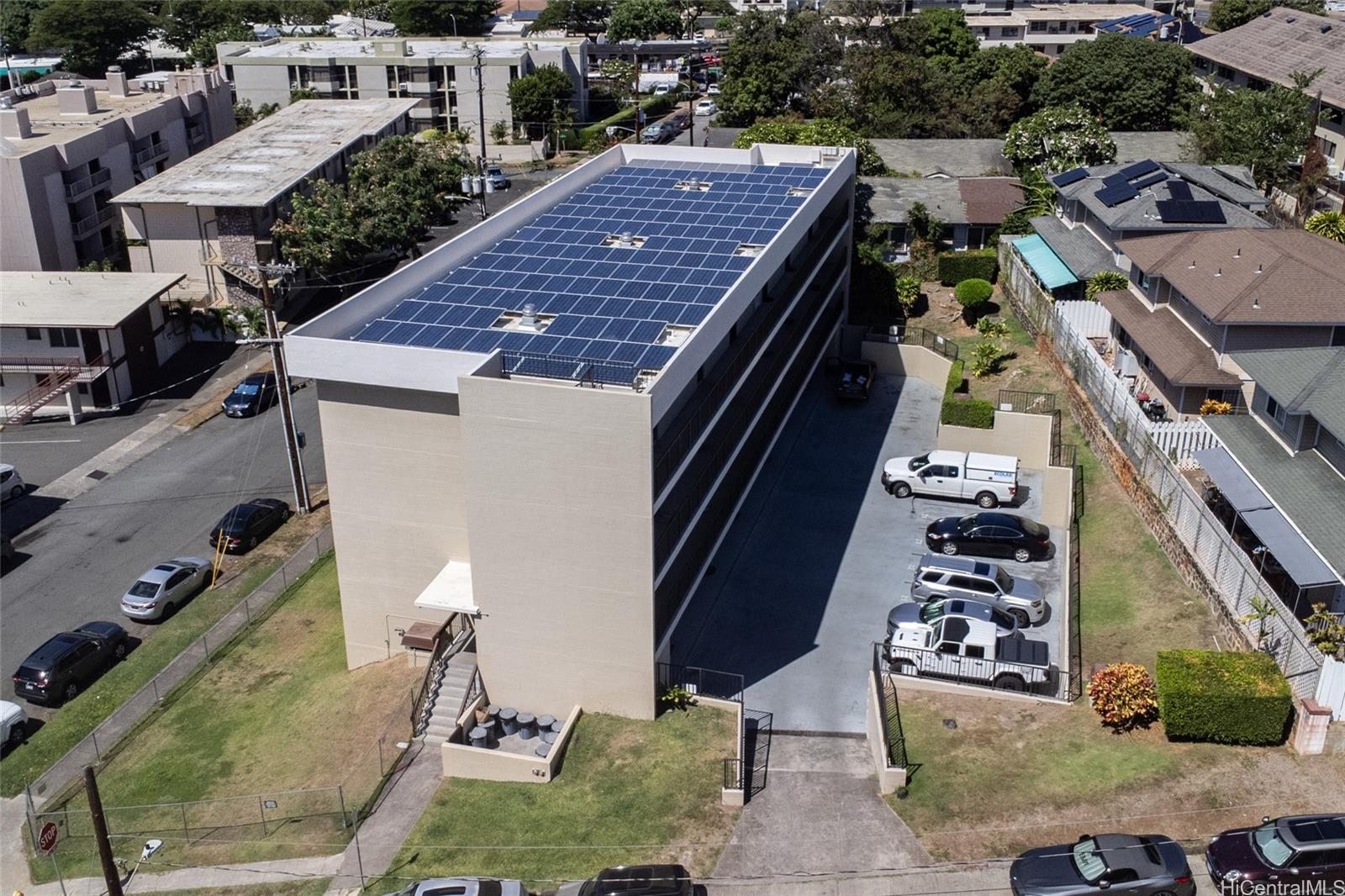 1401 Lusitana Street  Unit 305