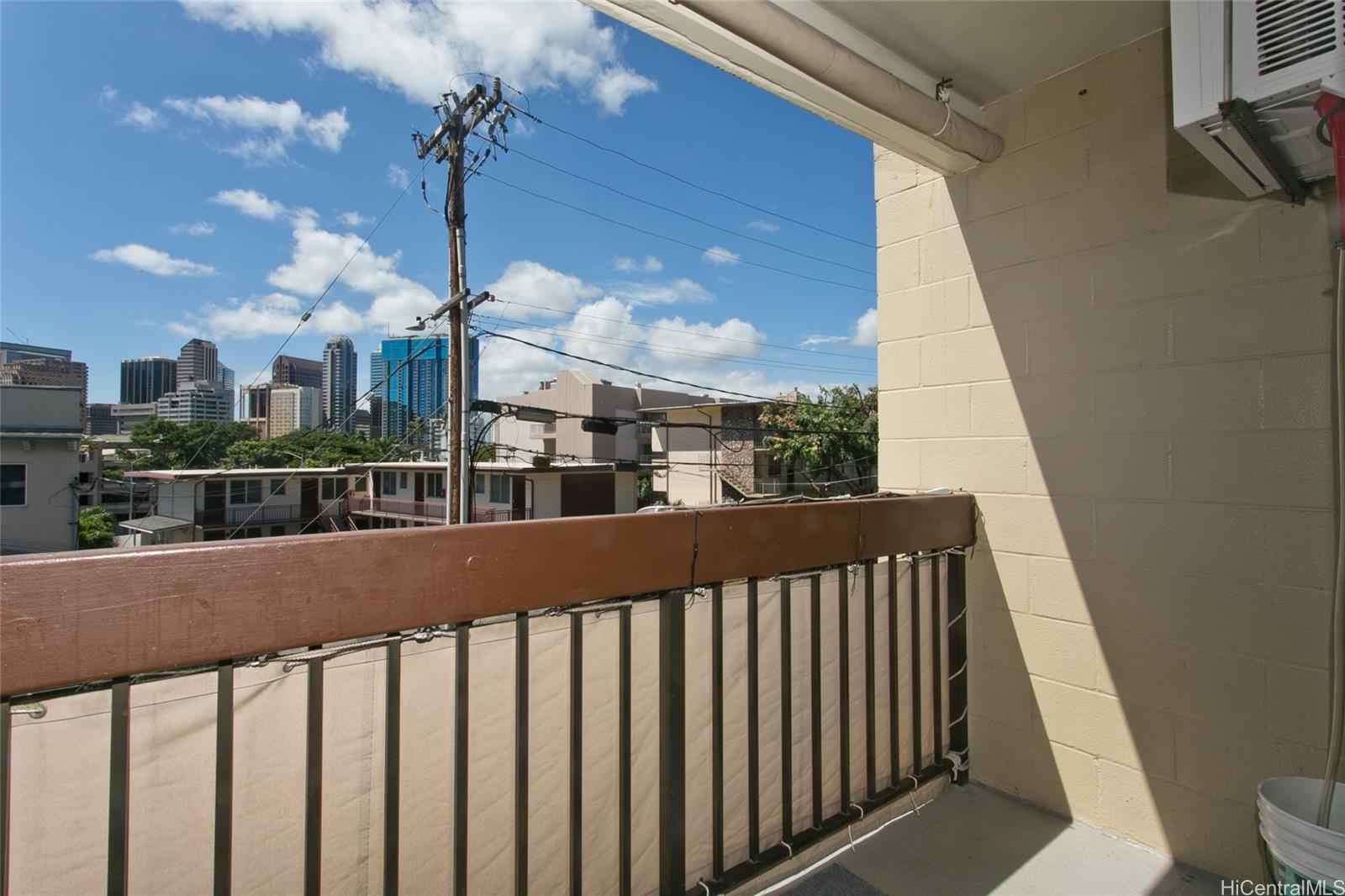 1401 Lusitana Street  Unit 305