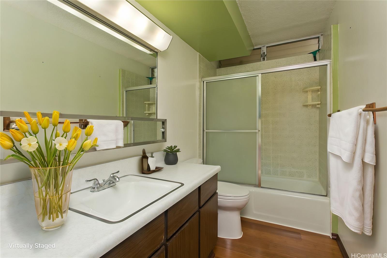 1401 Lusitana Street  Unit 305