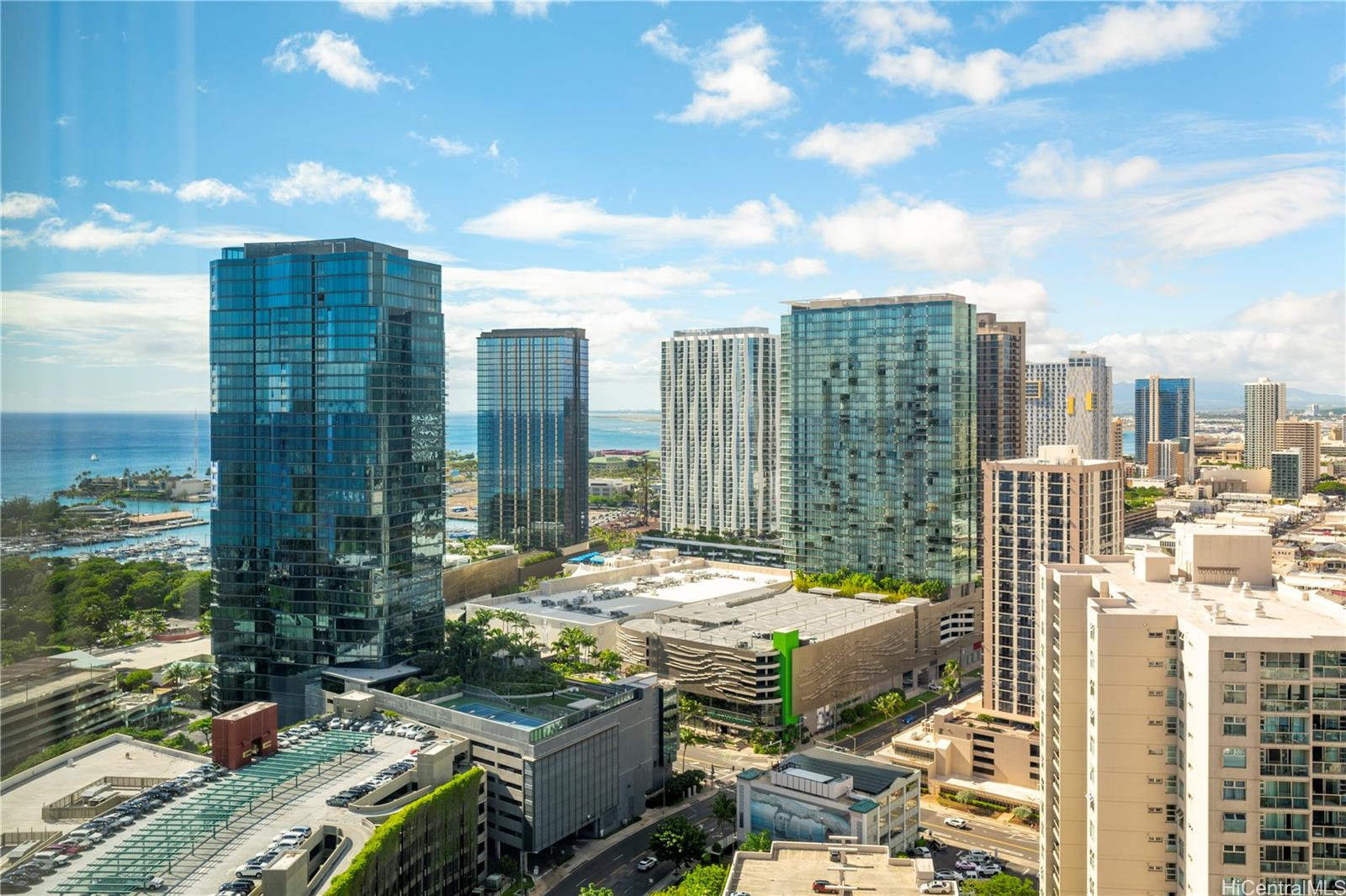 1177 Queen Street  Unit 3501