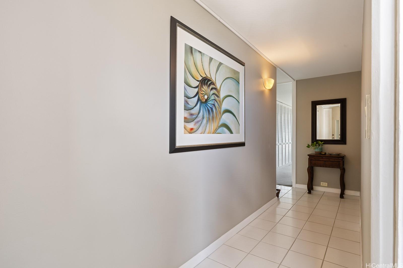 1212 Punahou Street  Unit 1206