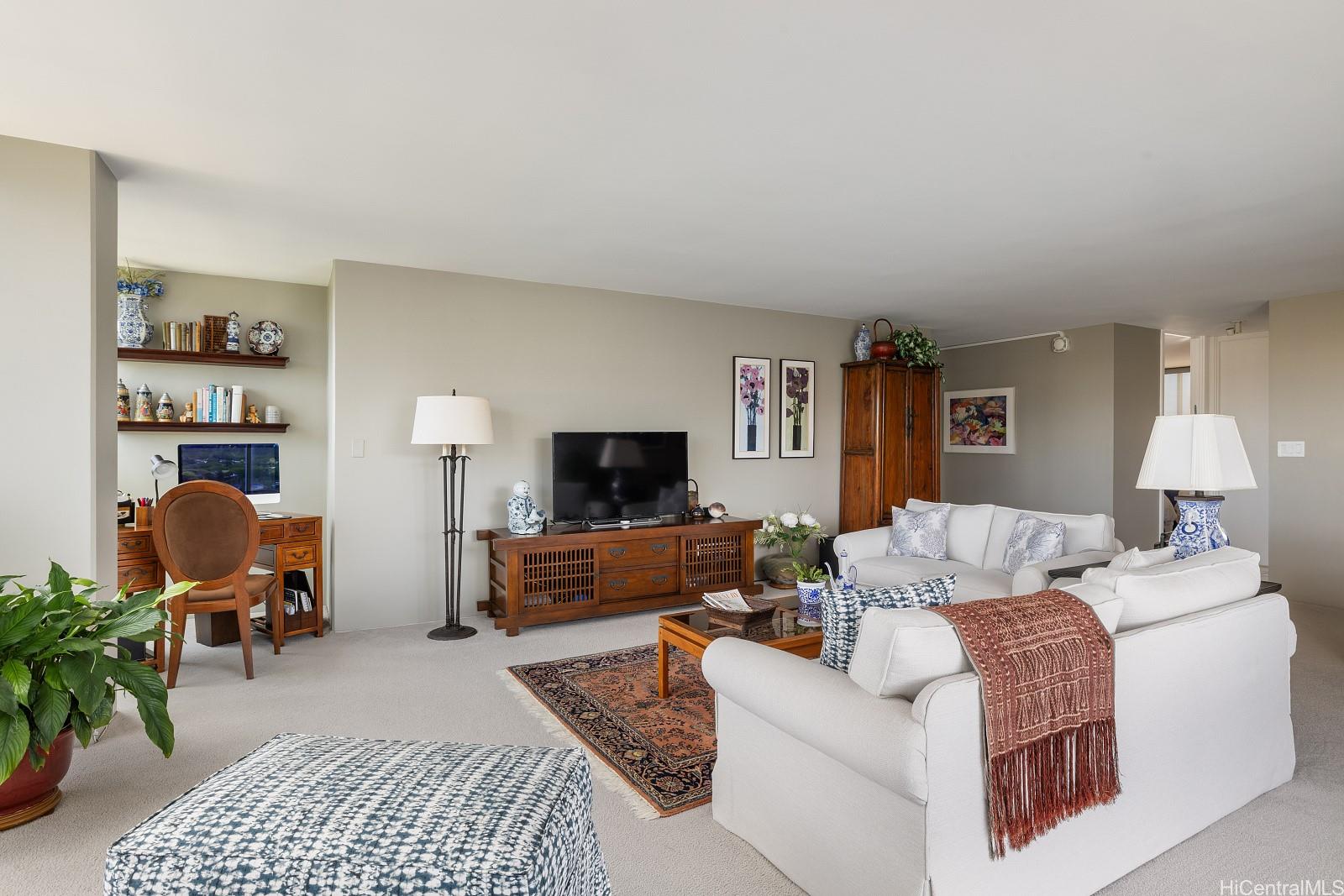 1212 Punahou Street  Unit 1206