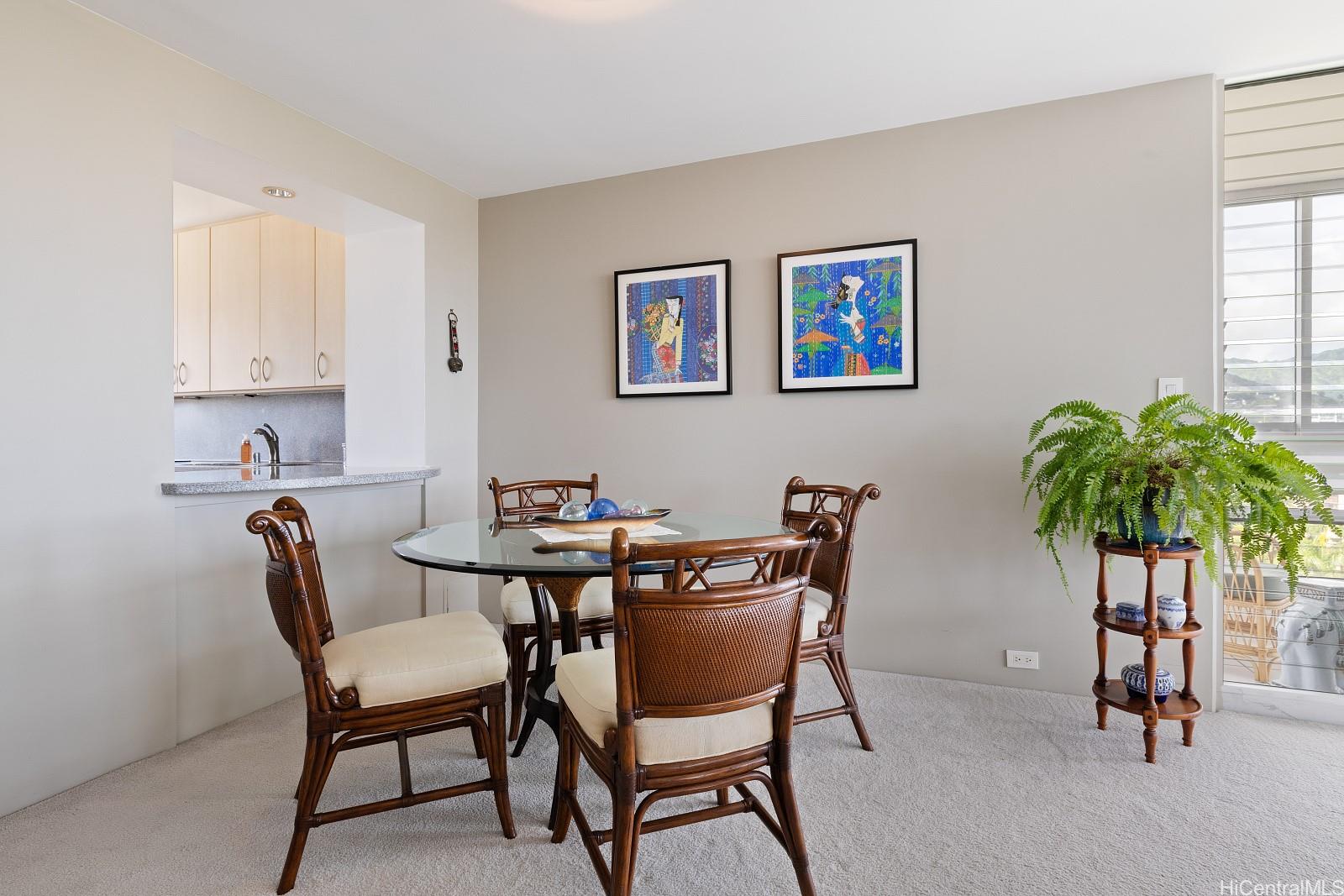 1212 Punahou Street  Unit 1206