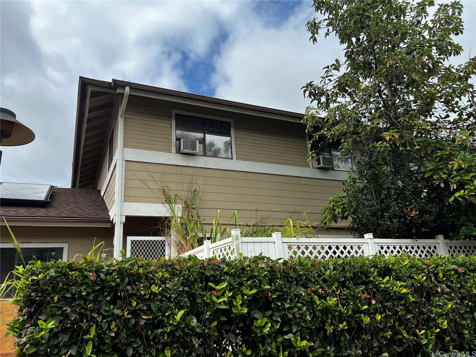94-1221 Keahua Loop