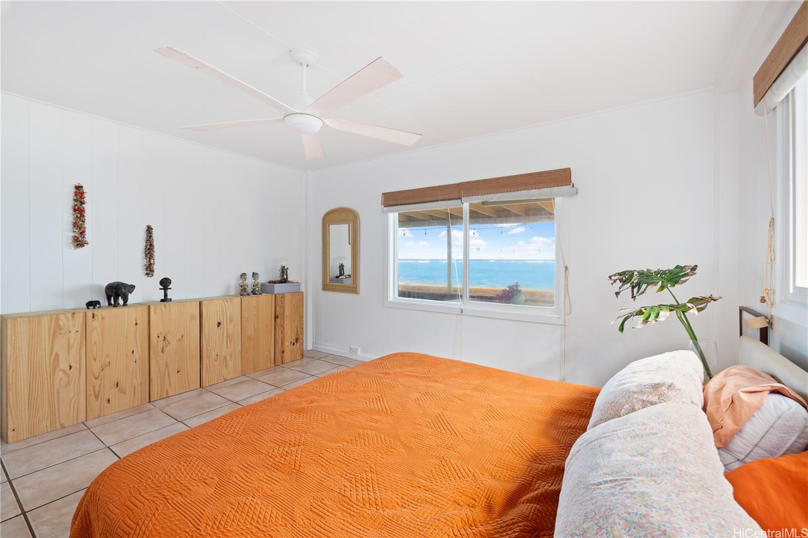 68-695 Farrington Highway