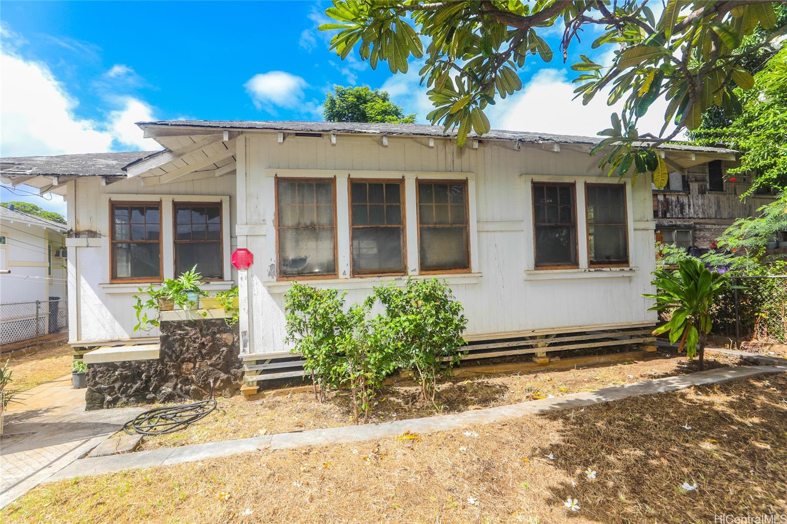 848 Mccully Street