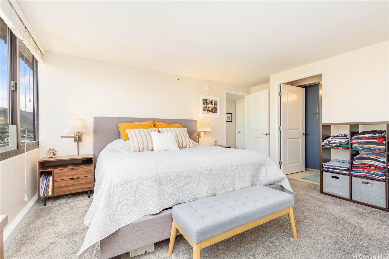 343 Hobron Lane  Unit 2701