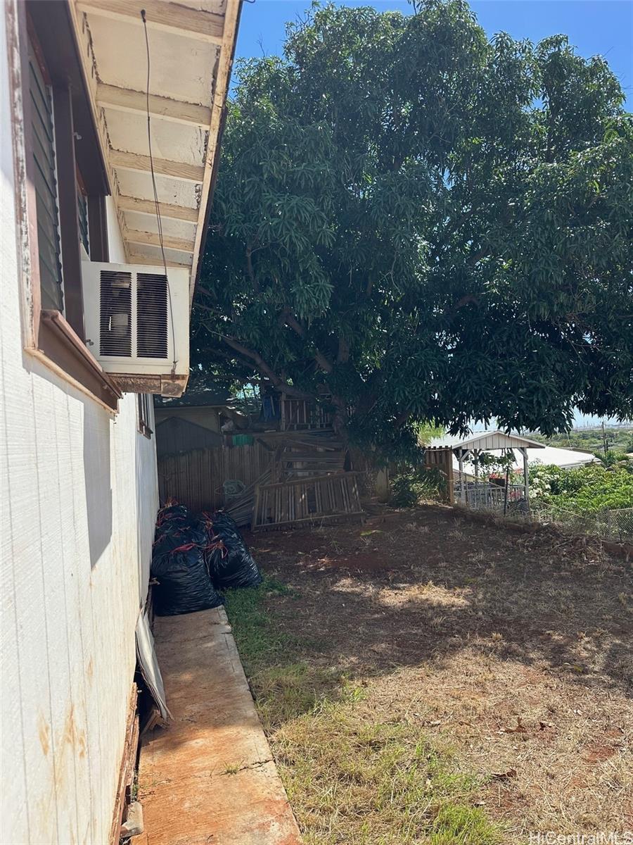 Photo 6 of 18