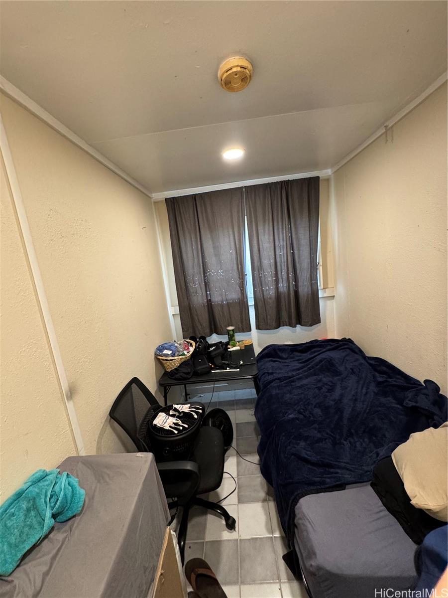 Photo 16 of 21