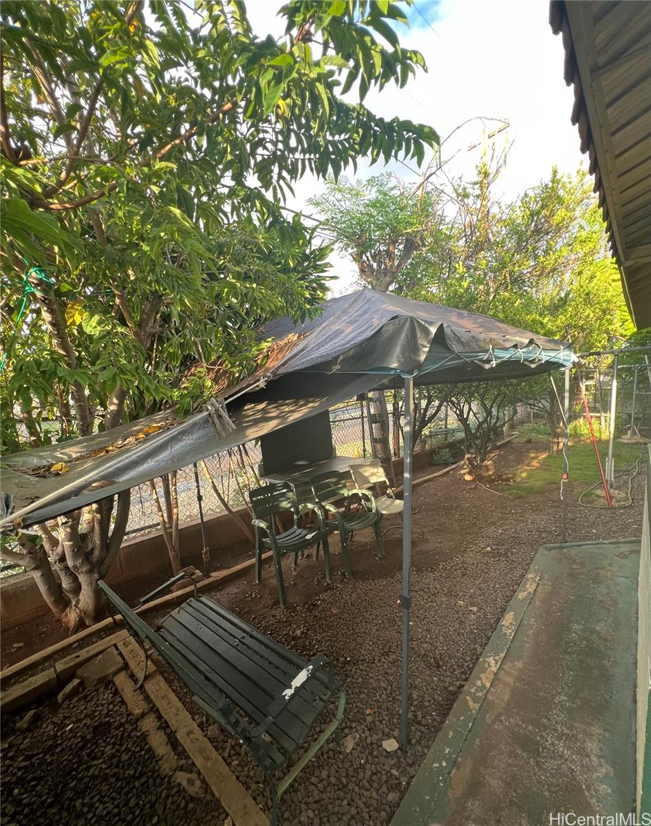 Photo 3 of 17