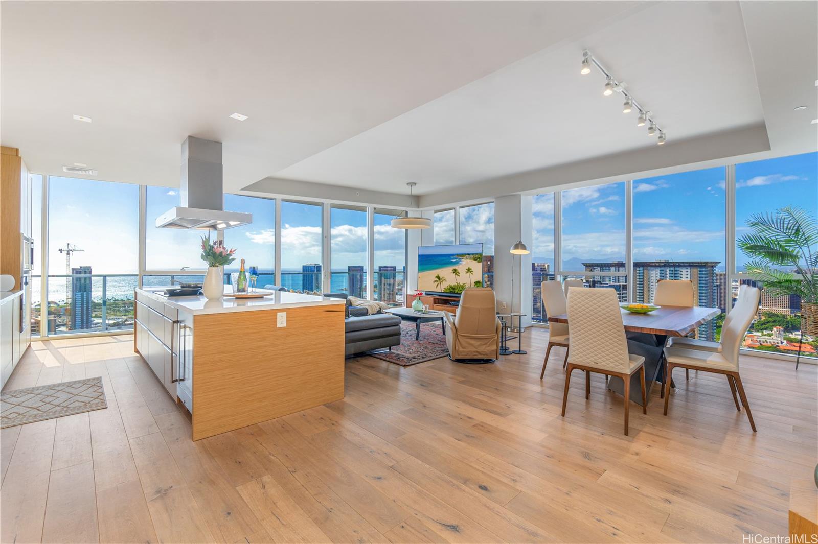 888 Kapiolani Boulevard PH4507