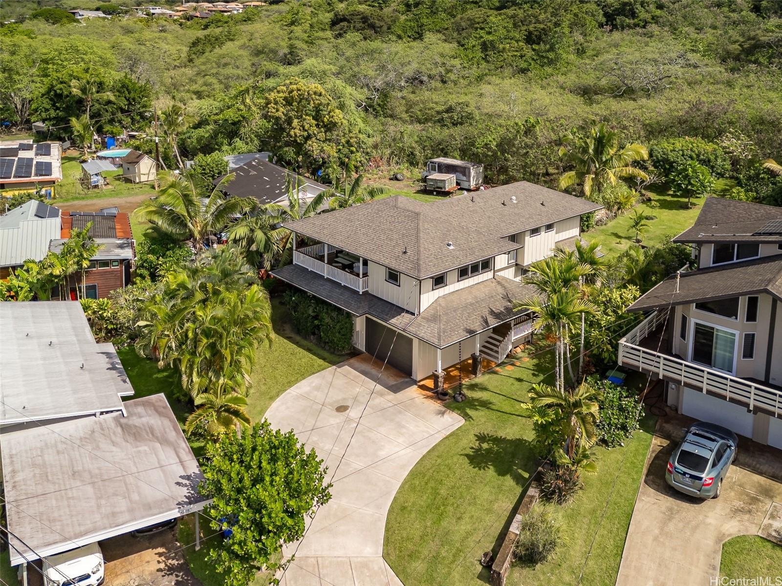 Photo 23 of 25