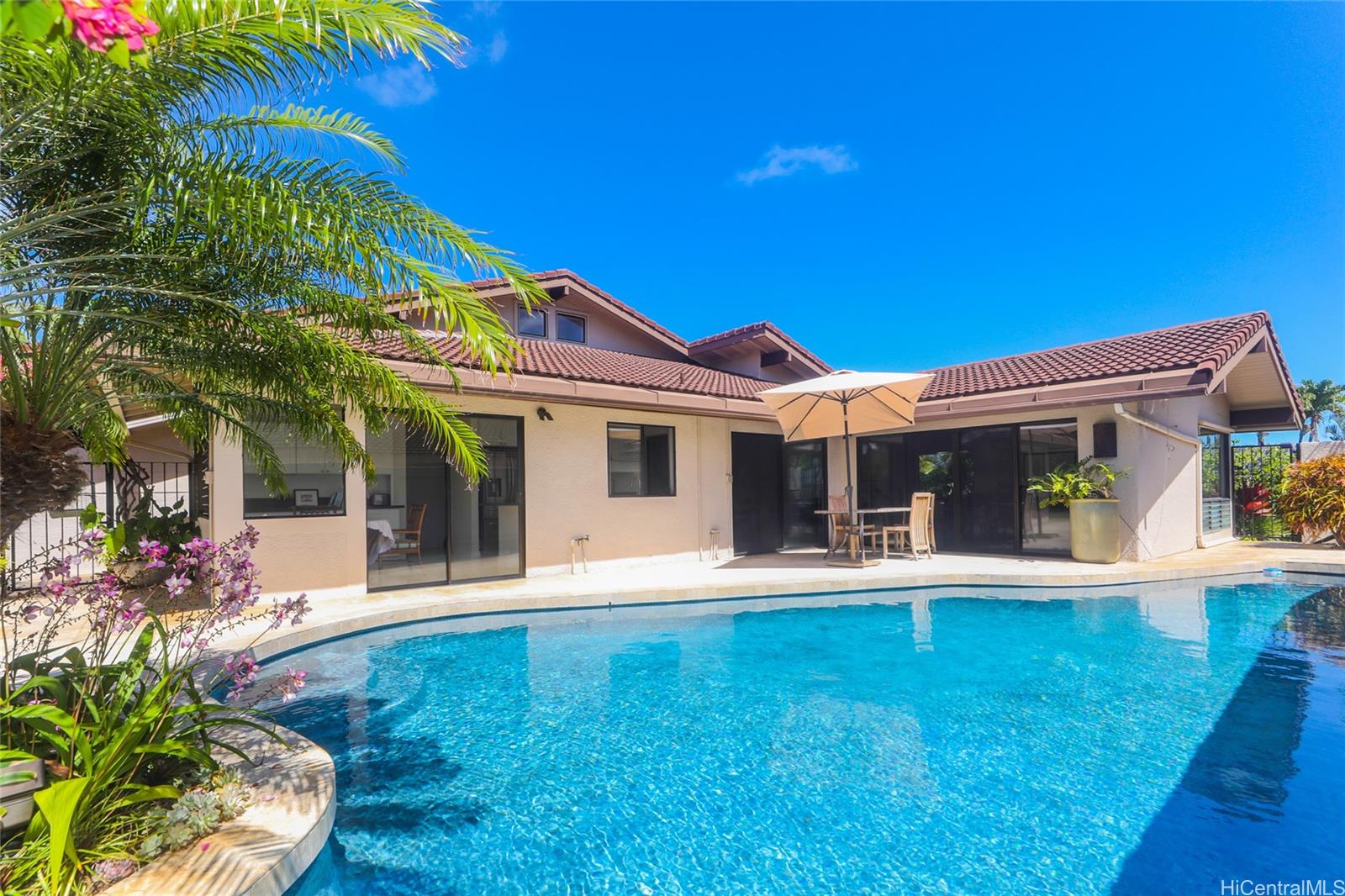 1045 Kapunapuna Way