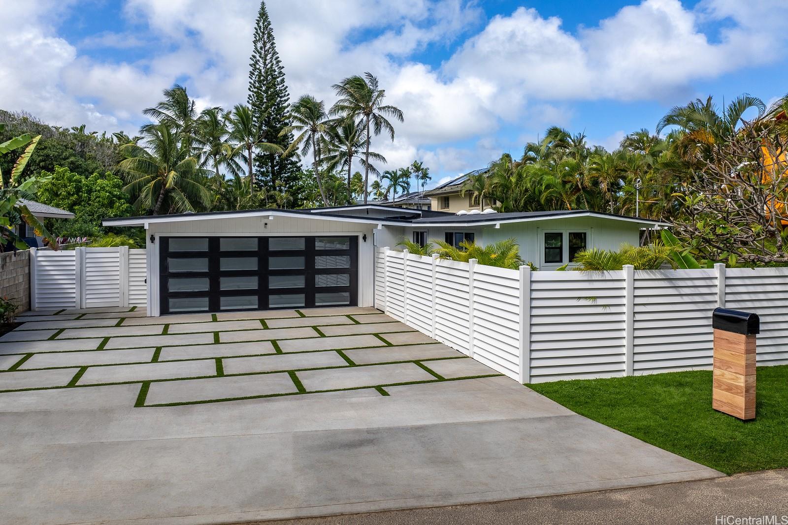 114 Kaelepulu Drive