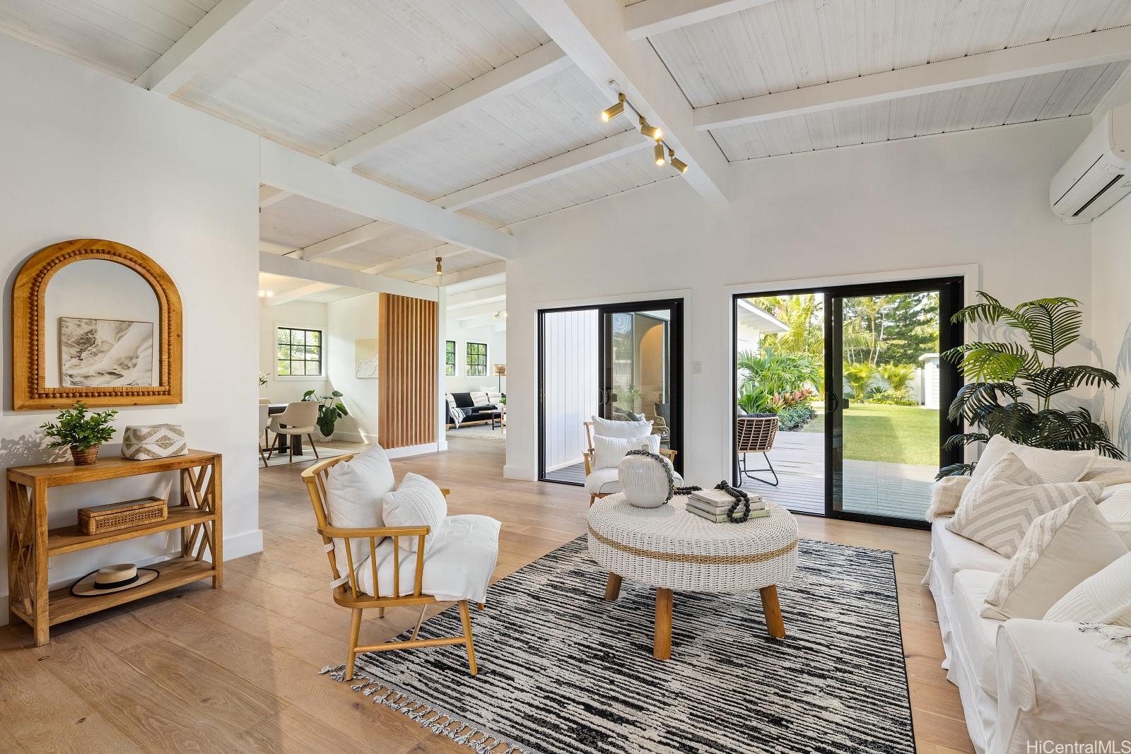 114 Kaelepulu Drive