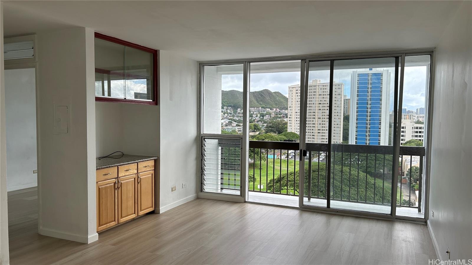 1425 Liliha Street 11A