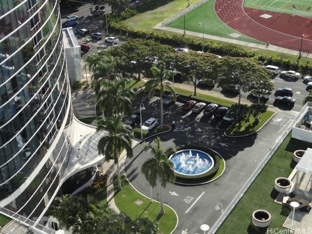 Photo 18 of 19