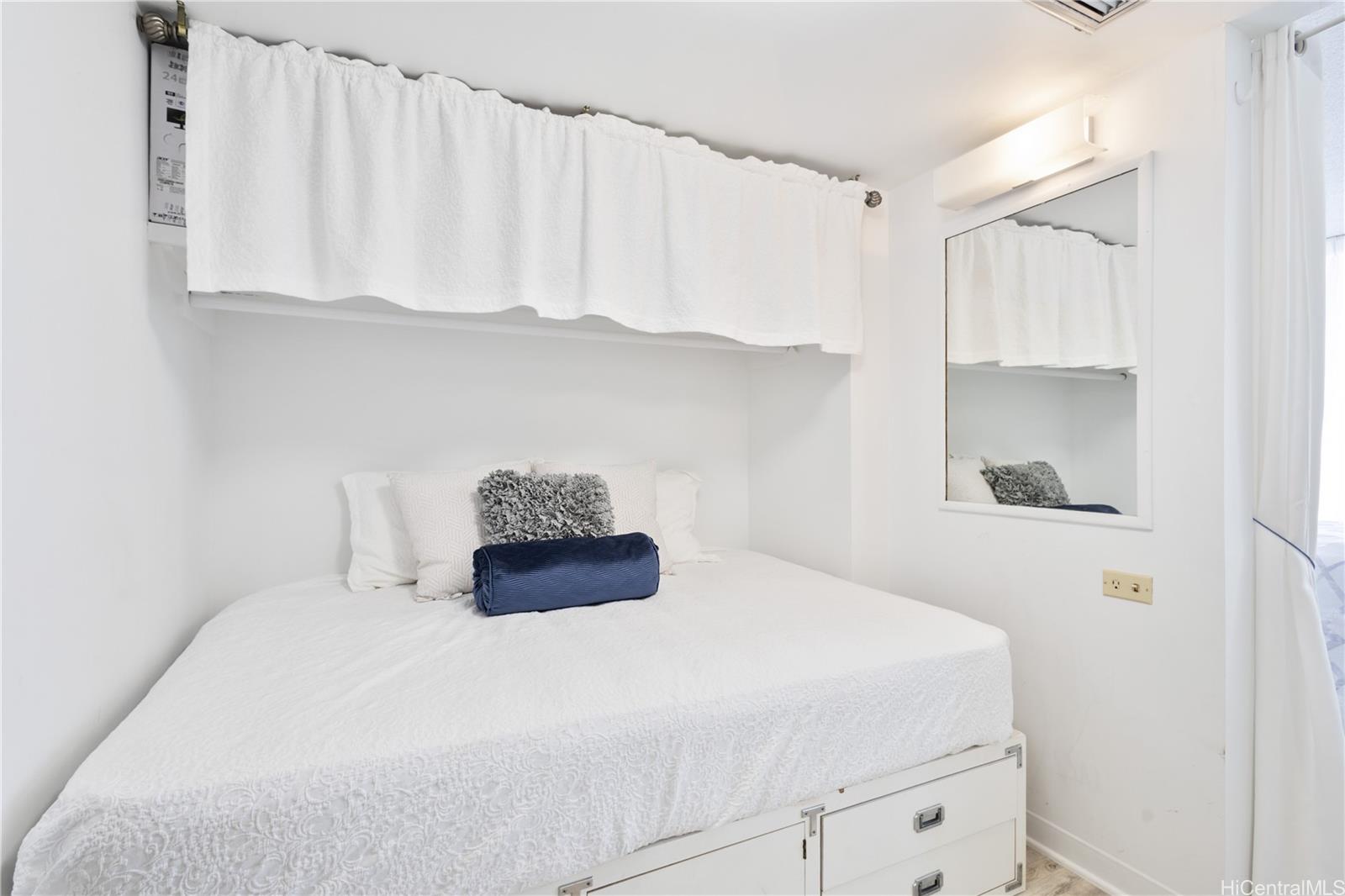 84-680 Kili Drive  Unit 1008