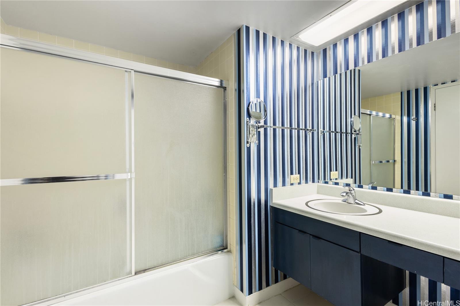 84-680 Kili Drive  Unit 1008