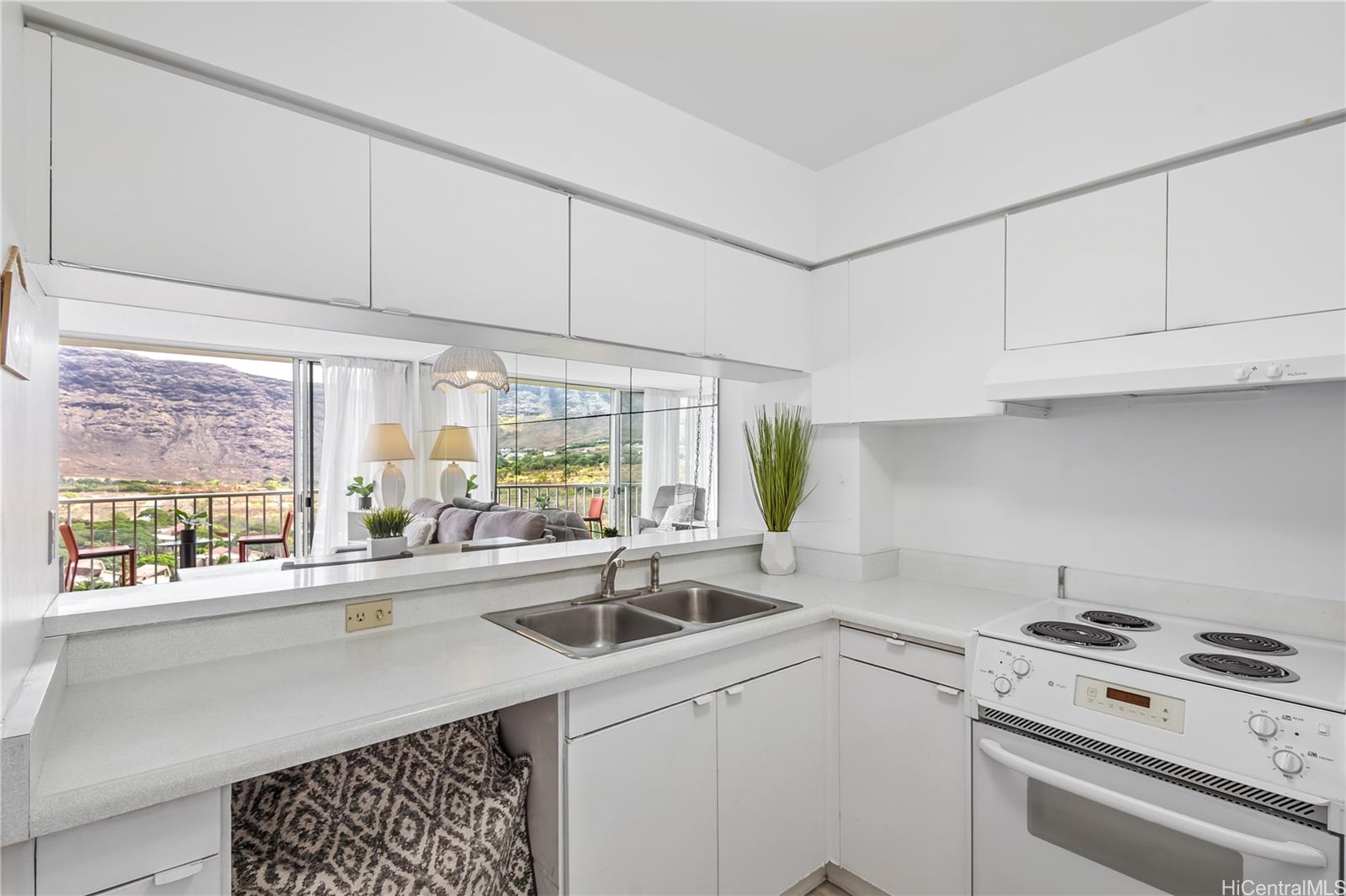 84-680 Kili Drive  Unit 1008