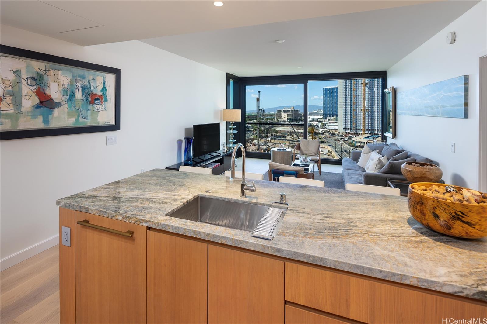 Photo 5 of 25