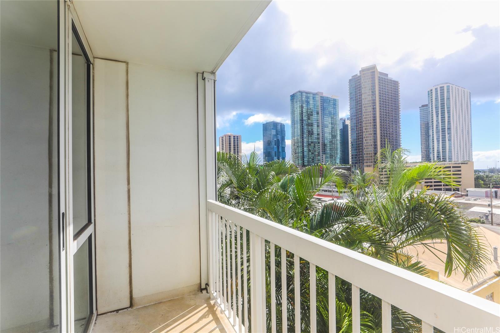 909 Kapiolani Boulevard 803