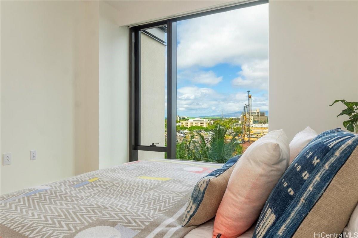 Photo 11 of 25