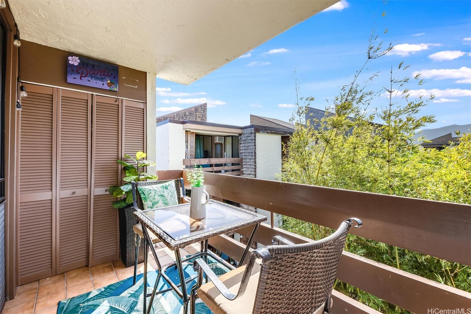 Photo 15 of 17