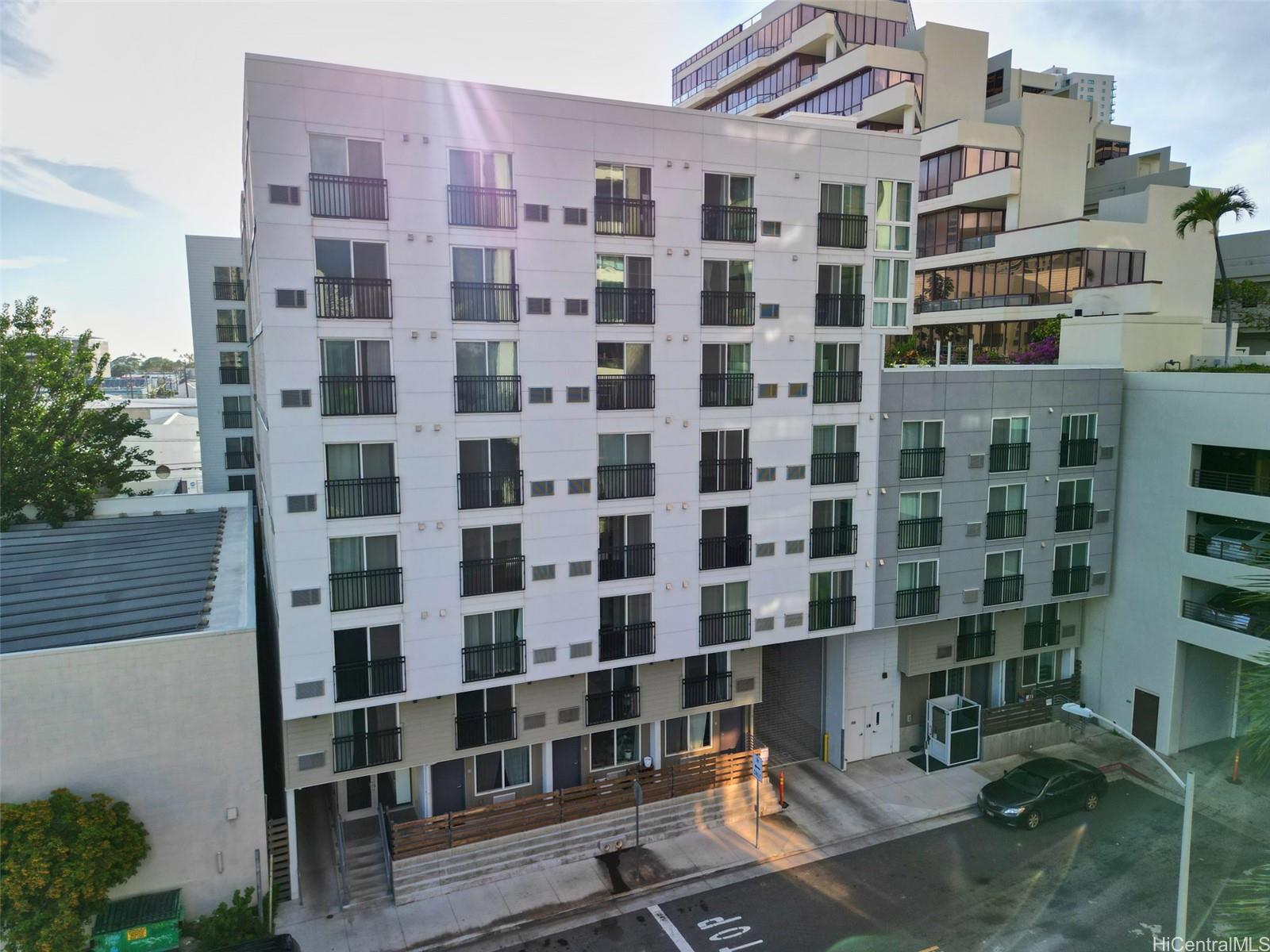 803 Waimanu Street  Unit 423