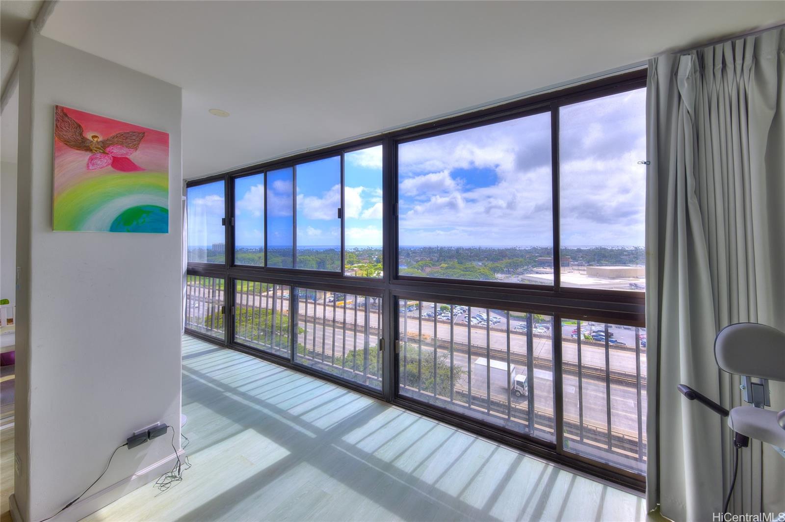 4300 Waialae Avenue B1005