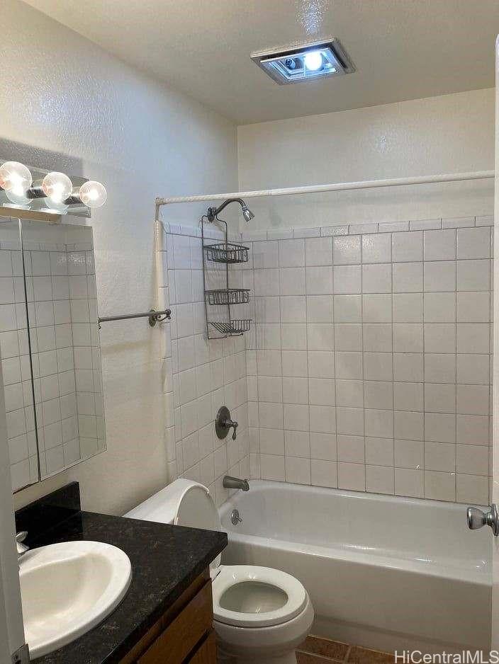 Photo 4 of 24