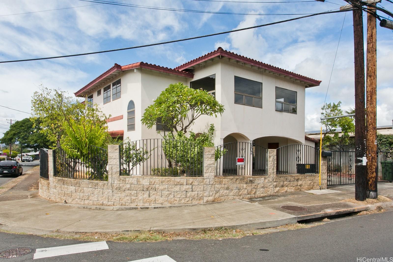 1302 Haloa Drive
